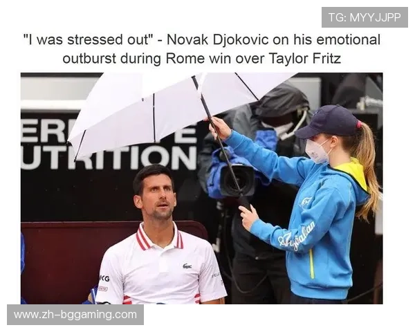 雨战致场地积水，裁判多次暂停比赛