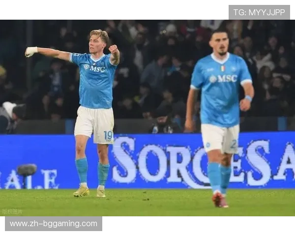 那不勒斯2-1尤文，霍伊伦头球梅开二度定胜局