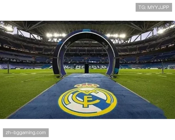 皇马伯纳乌准备360度巨型TIFO迎战拜仁，球迷组织赛前助威活动